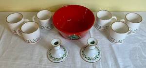 lot 80 image: Chistmas Entertainment Collection - Arbys 1987 Christmas Collection  Mugs, West Germany Candleholders, Waechtersbach Germany  9 Bowl and Holly Serving Tray