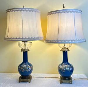 lot 55 image: Pair of Antique Bec Landi by SGDG Converted Oil Lamps, Cloisonne Vase Style Base