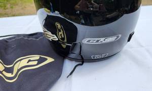 lot 25 image: HJC HELMET CL1Z