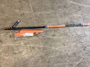 lot 14 image: Extend-a-Reach Cleaning Kit