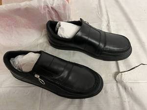 lot 39 image: Billy Footwers Black Leather Laceless Oxford - Mens 11
