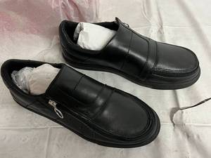 lot 40 image: Billy Footwers Black Leather Laceless Oxford - Mens 11
