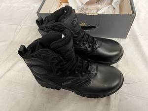lot 83 image: Thorogood Black Steel Toe Boots - Mens 9  Womens 11