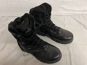 lot 85 image: Thorogood Black Steel Toe Boots - Mens 8.5  Womens 10.5