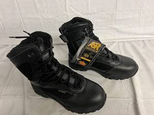 lot 91 image: Thorogood Athletic Slip Resisting Waterproof Boots - Mens 8.5  Womens 10.5