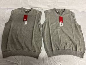 lot 158 image: Two Cutter and Buck Gray Vests - Small
