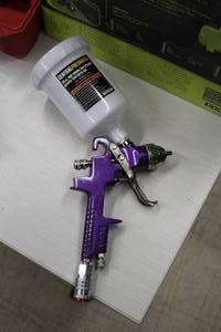 lot 4 image: Central Pneumatic 14-18 Air High Volume Low Pressure Gravity Feed Spray Gun