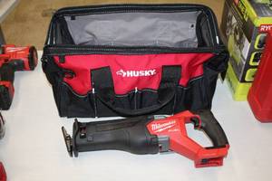 lot 8 image: Milwaukee Sawzall 18V Reciprocating Saw 2821-20 with Husky Tool Bag