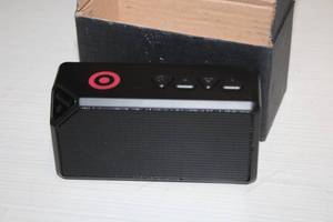 lot 72 image: Bluetooth Speaker (New )