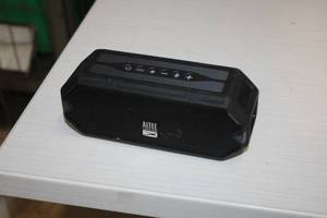 lot 73 image: Altec Lansing Wireless Speaker