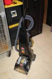 lot 89 image: Bissell Carpet Cleaner