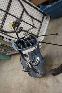 lot 91 image: Golf Bag with Golf Clubs and Balls