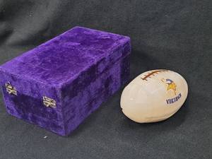 lot 122 image: Minnesota Vikings logo Stone (Onyx) Football with Velvet Case