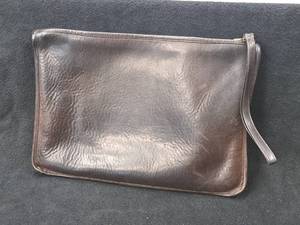 lot 126 image: Coach Womens Zippered Bag