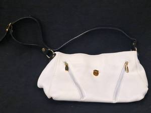 lot 130 image: Valentina Womens Purse (New )