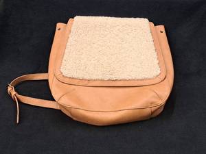lot 137 image: Universal Thread Womens Backpack