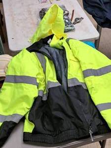 lot 199 image: Ergodyne Work Gear Size 4X-Large Reflective Safety Jacket (New )