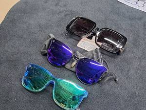 lot 236 image: Lot of (3) Sunglasses