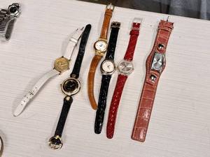 lot 269 image: Lot of (6) Various Womens Wrist Watches