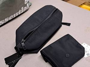 lot 295 image: Lot of (2) Zippered Pouches