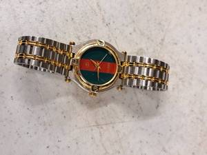 lot 245 image: Gucci Mens Wrist Watch