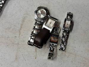 lot 253 image: Lot of (4) Fossil Wrist Watches