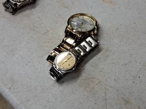 lot 260 image: Lot of (2) Kenneth Cole Wrist Watches