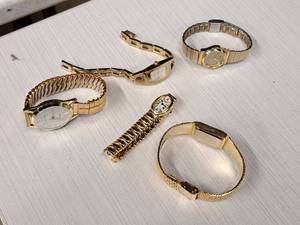 lot 265 image: Lot of (5) Womens Wrist Watches