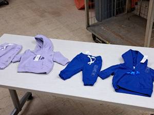 lot 299 image: Lot of (2) Baby Sweat Suits 0-3 Months