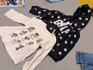 lot 303 image: Lot of (2) Baby Clothes 6-12 Months -Pants