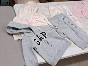 lot 306 image: Lot of (2) Baby Clothes 18-24 Months - Sweat Suit Sets - Hoodie and Pant