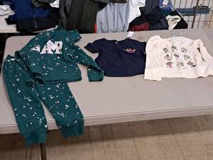 lot 316 image: Youth Clothes 5 Years - Sweat Suit Set, T-Shirt, Long Sleeve