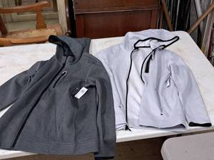 lot 344 image: Lot of (2) Old Navy Active Size X-Large Boys Dynamic Fleece 4-Way Stretch Full Zip Hoodies