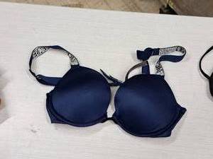 lot 355 image: Victorias Secret Size 34B Womens Bra