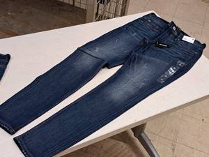 lot 365 image: Express Size 4R Womens Legging Mid-Rise Stretch