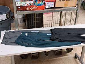 lot 380 image: Size X-Large Clothing - (2) Joggers, (1) Sweats