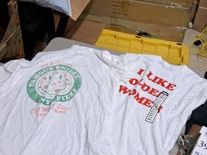 lot 392 image: Lot of (2) I Like Older Women, Famous Smiley NY Pizza Size Small T-Shirts