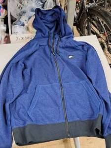 lot 403 image: Nike Size Medium Full Zip Hoodie