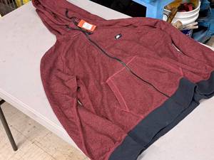 lot 423 image: Nike Size X-Large Full Zip Hoodie