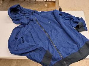 lot 424 image: Nike Size X-Large Full Zip Hoodie