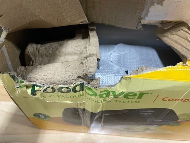 lot 68 image: Food Saver Vacuum Sealing System
