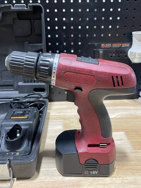 lot 90 image: Tool Shop Cordless 18V Drill