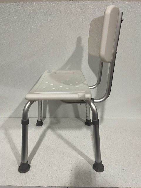 lot 101 image: Medical ShowerTub Chair