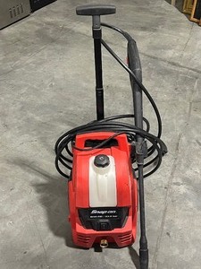 lot 1 image: Snap-On Pressure Washer