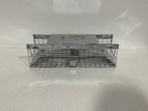 lot 6 image: Havahart Live Trap