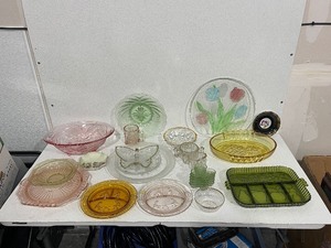 lot 103 image: Colored Glassware