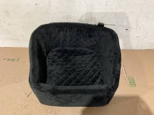 lot 308 image: Dog Car Seat for SmallMedium Dogs, Measures 20.5L x 20.5W x 15.7H