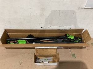 lot 315 image: SOYUS Cordless Pole Saw, Telescoping Electric Pole Chain Saw Auto Oiling, 2.0Ah Battery,Multi-Angle Pole Chainsaw for Branch Cutting & Tree Trimming