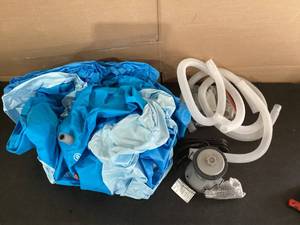 lot 283 image: Samuzy Inflatable Swimming Pool Family