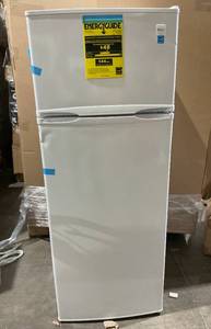 lot 64 image: Avanti 7.3 Cu. Ft. Top Freezer Refrigerator